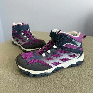Merrell Kids Moab Fst‎ Low a/C Waterproof Sneaker  Size 5,5 M